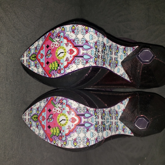 Size 6.5 Irregular Choice Heels Half Eaten Apple. Great Condition - Picture 4 of 8